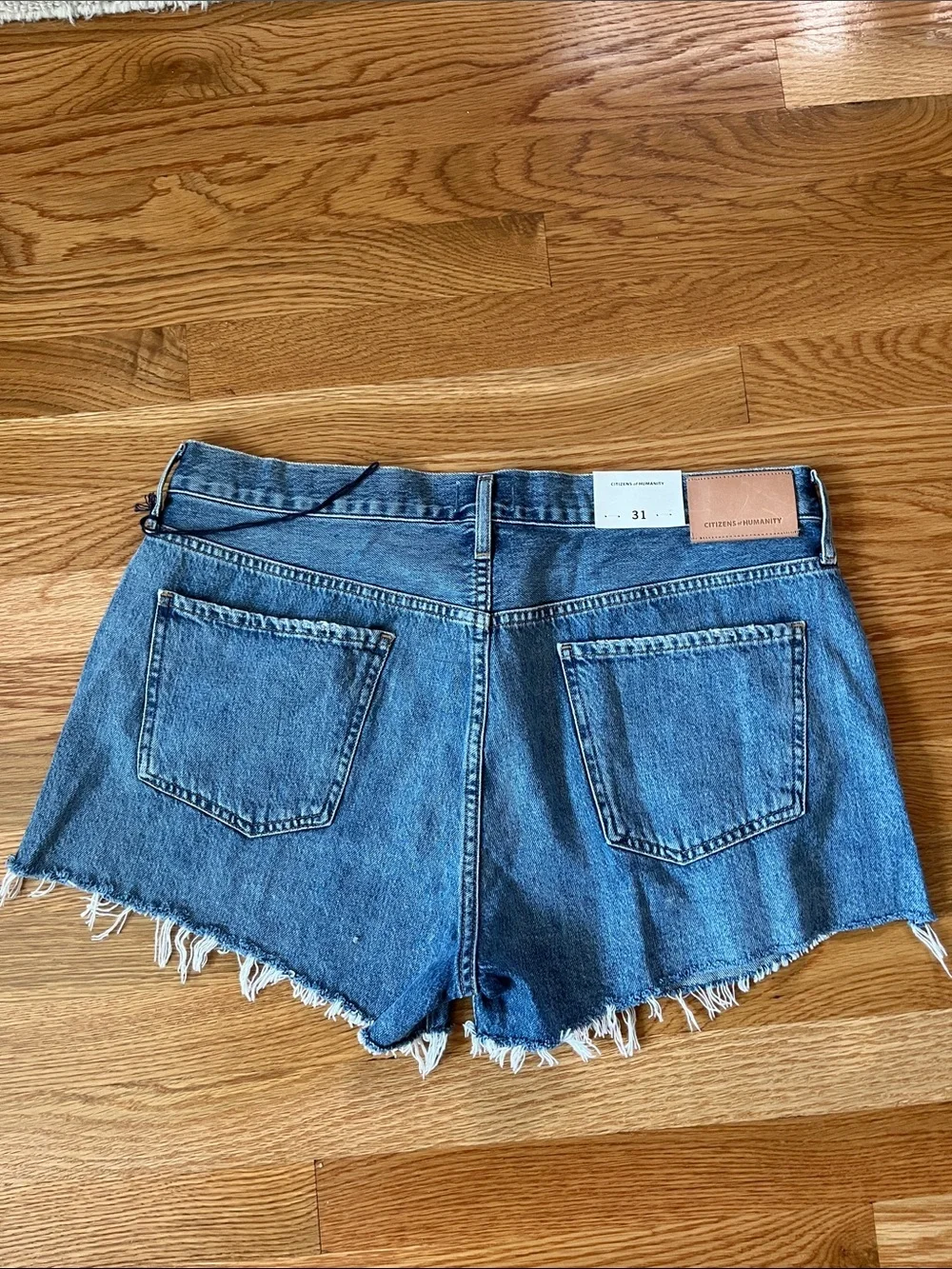 Citizens of Humanity Annabelle Cutoff Shorts Size 31 NWT